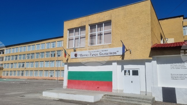 Преместването на учениците от Трето основно училище заради ремонти е в дневния ред на предстоящото заседание на Общинския съвет в Търговище