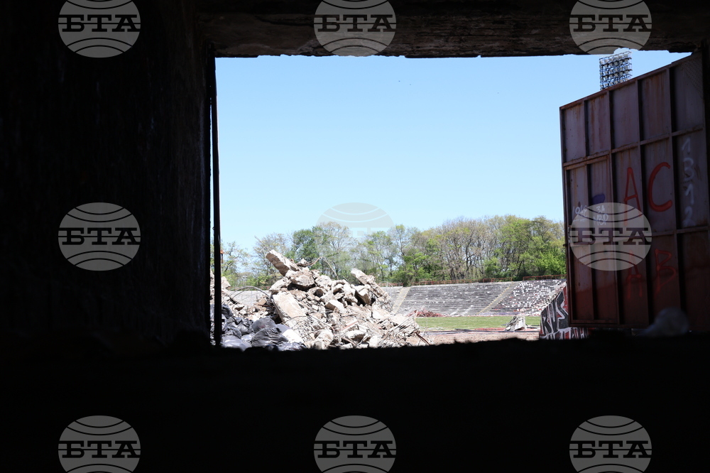 Стадион "Българска армия" - демонтаж