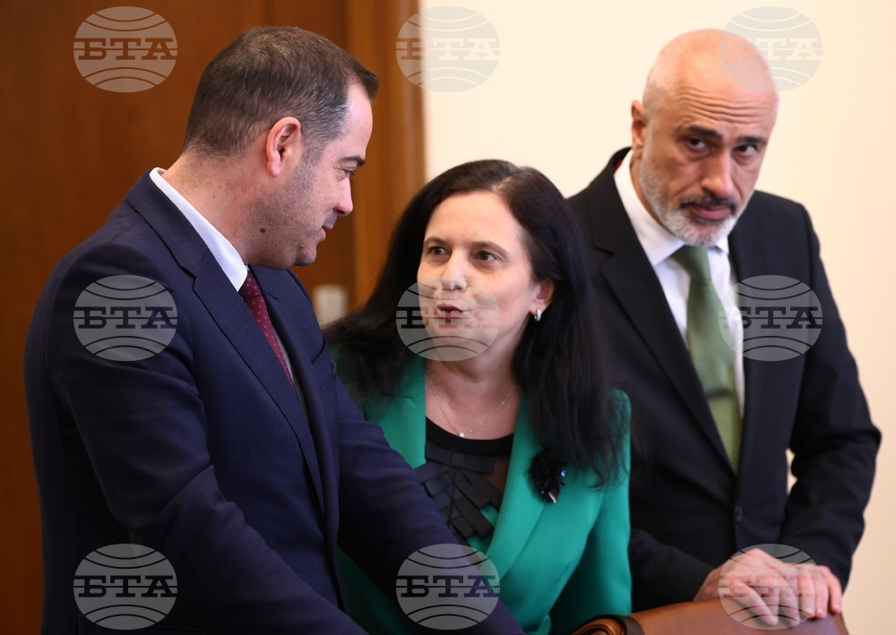 Служебно правителство - първо заседание