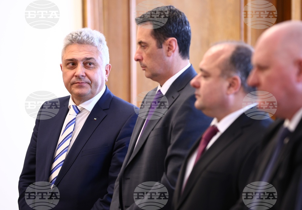 Служебно правителство - първо заседание