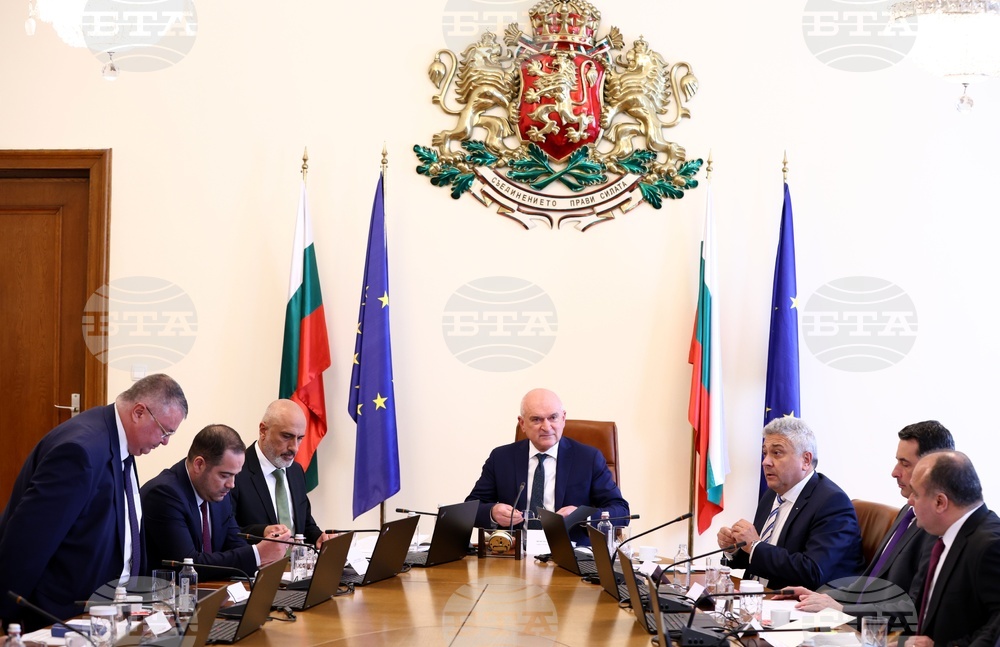 Служебно правителство - първо заседание