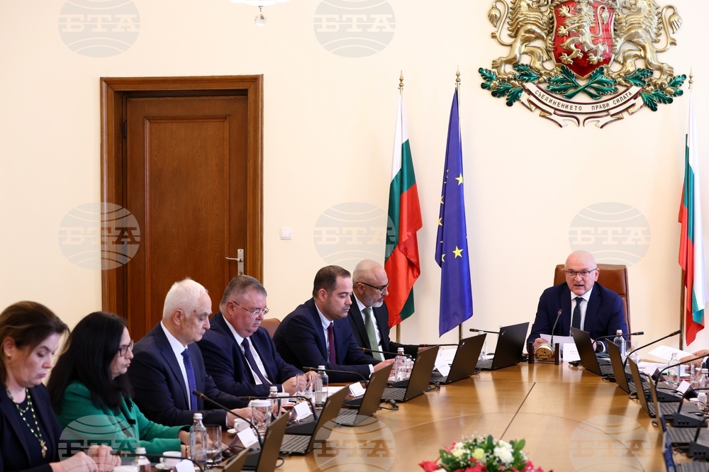 Служебно правителство - първо заседание