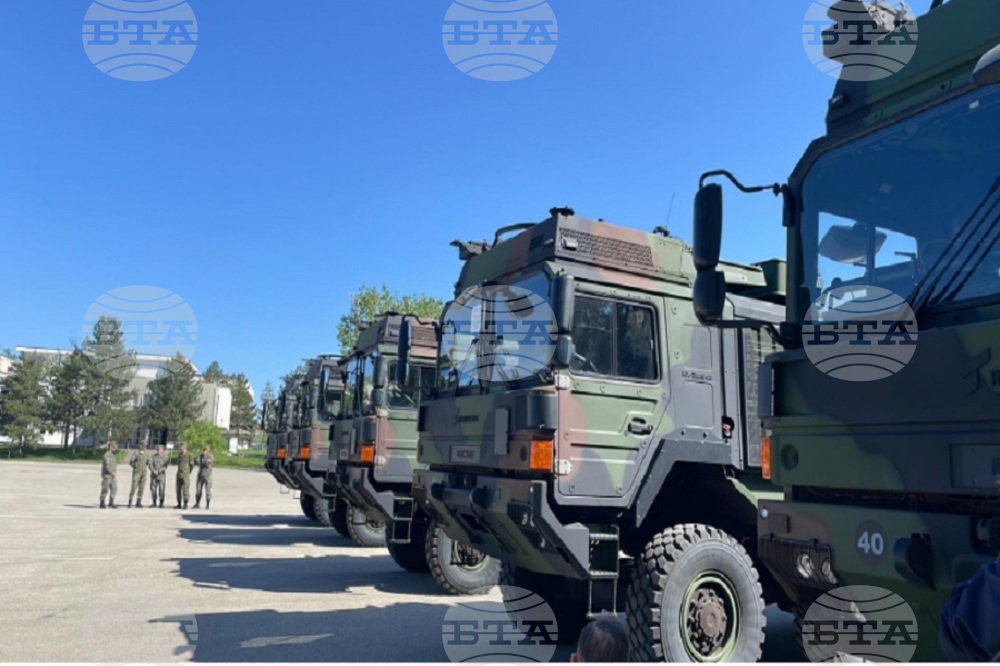 КосоваПрес: Косовските сили за сигурност получиха пет военни автомобила от Германия