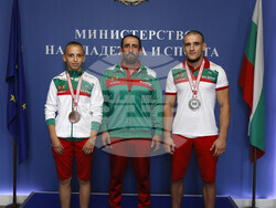 Заместник-министър Петър Георгиев се срещна с медалистите от Световното първенство за юноши и девойки по ММА