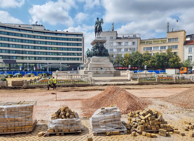 Булевард "Цар Освободител" - ремонт - павета