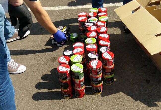 Полицаи от Първо РУ –СДВР иззеха над 60 килограма тютюн за наргиле без бандерол