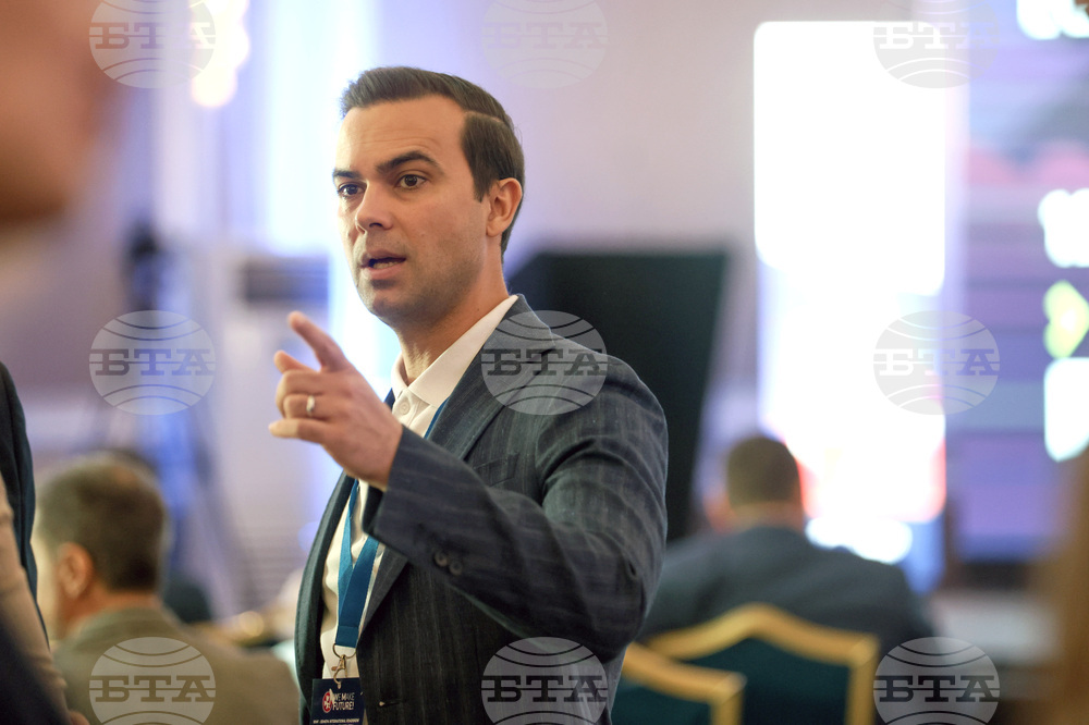 Mеждународна стартъп пътуваща изява „We Make Future“