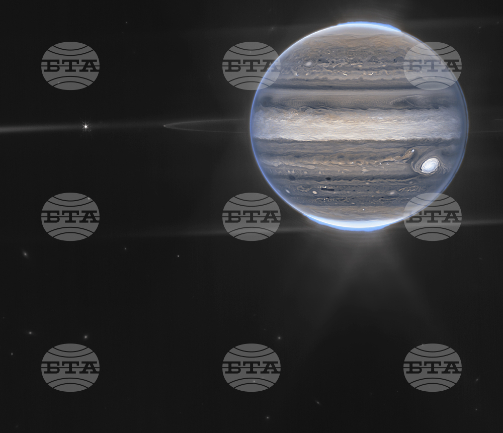 Изследване поставя под съмнение потенциала за живот на луната на Юпитер Европа