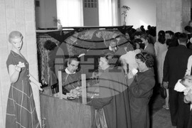 Централен универсален магазин (ЦУМ)