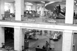 Централен универсален магазин (ЦУМ)