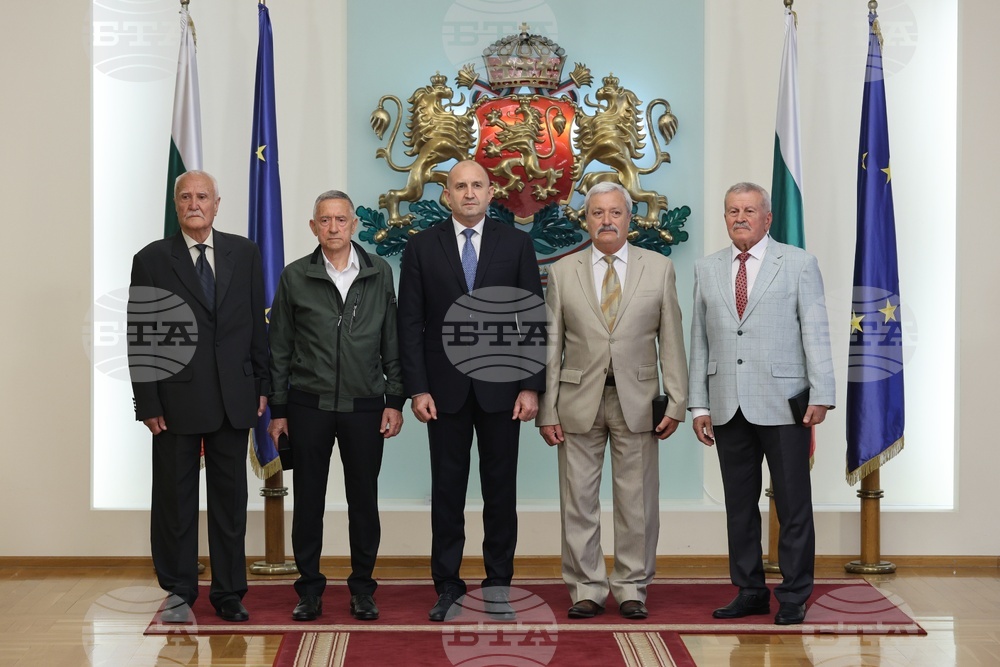 Румен Радев - военни пилоти - отличия