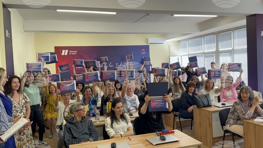 ВУТП: Започна вторият курс на обучителната програма “Women in tech” за придобиване на основни дигитални умения