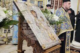 Хасково - икона - поклонение