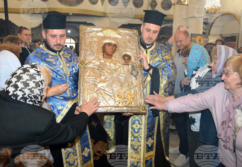 Хасково - икона - поклонение