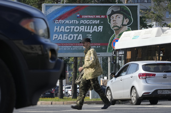 В опит да се привлекат повече бойци за Украйна, в Москва са увеличили рязко заплащането на войниците по договор