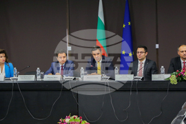 Никола Стоянов - Служби по търговско-икономическите въпроси - среща