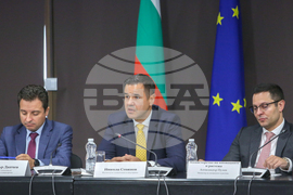 Никола Стоянов - Служби по търговско-икономическите въпроси - среща