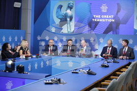 Гърция - Делфийски икономически форум - Кирил Вълчев