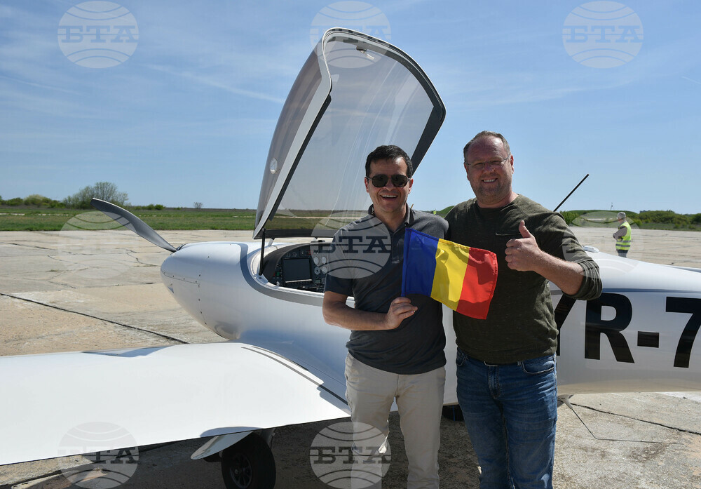 Nearly 40 Aircraft Land at Balchik Airport to Celebrate Bulgaria's, Romania's Accession to Schengen by Air