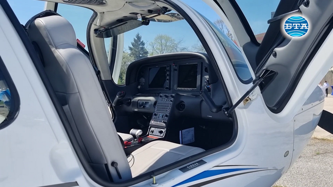 Близо 40 самолета кацнаха днес на летището в Балчик