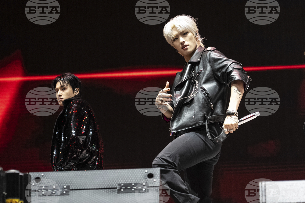 Джей Коул оглави класацията на "Билборд" за албуми 