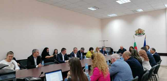 В Стара Загора партиите и коалициите не постигнаха съгласие за секретарското място в Районната избирателна комисия