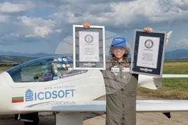 Британско-белгийският пилот Мак Ръдърфорд кацна на летище „София Запад“