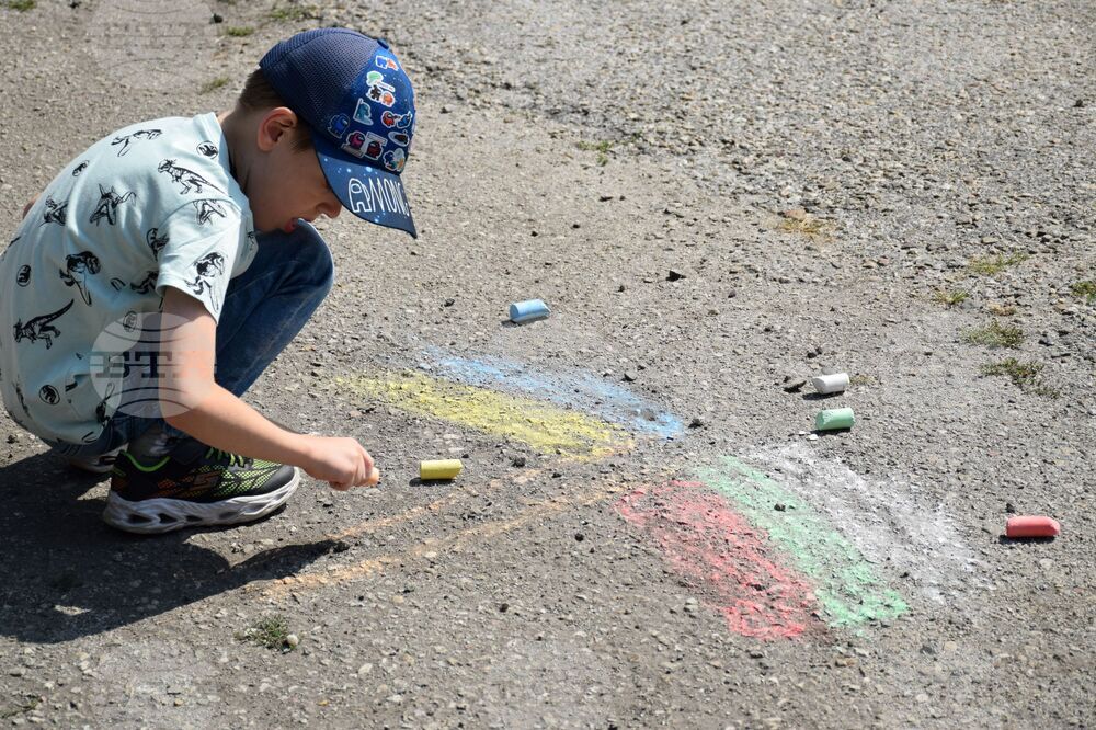 ЕС е готов да удължи до 2027 г. закрилата на украинските бежанци