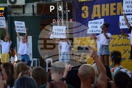 Варна - украински бежанци - Национален празник на Украйна