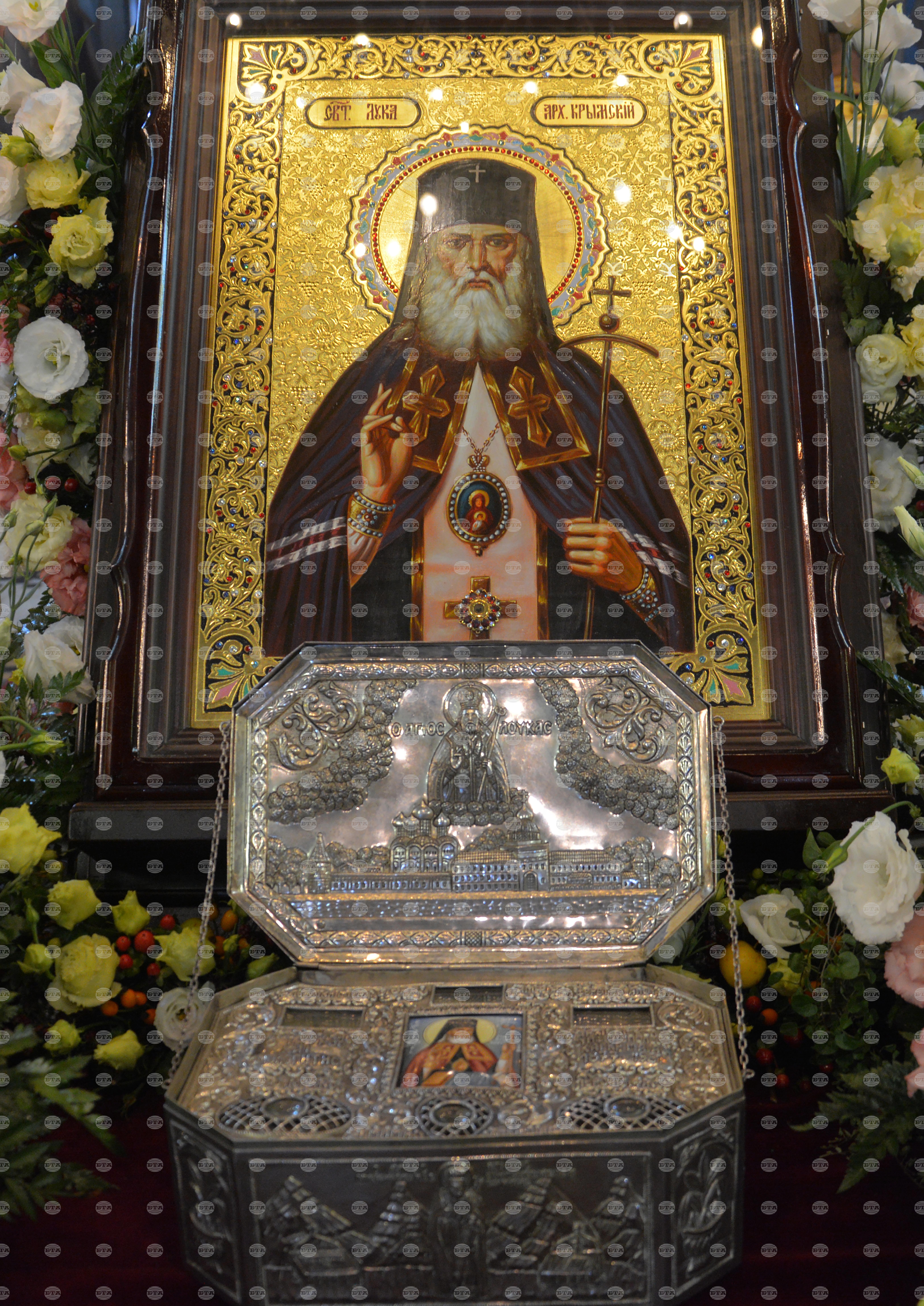 Варна - мощи на Св. Лука, архиепископ Кримски и Симферополски
