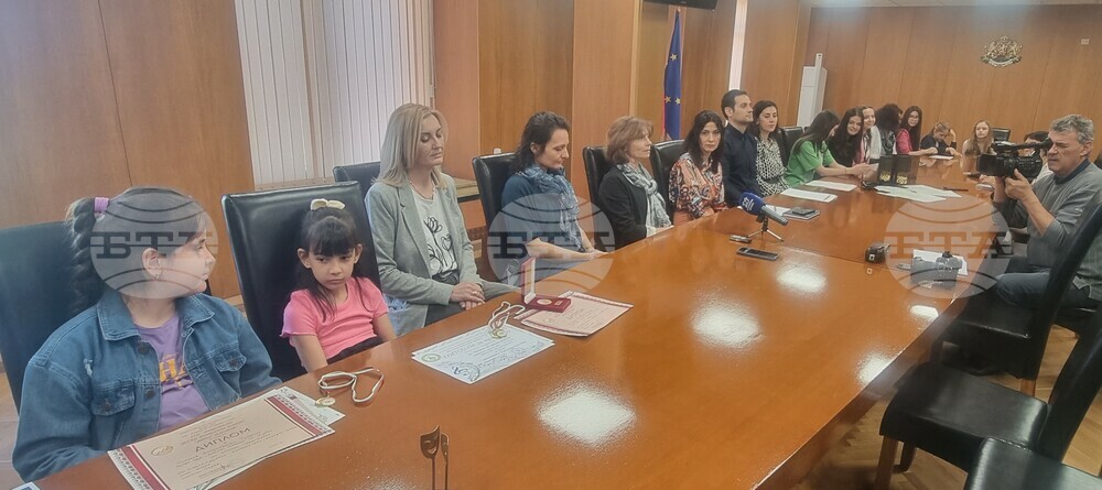 Възпитаниците на школите към ЦПЛР-ОДК в Шумен са отличени с престижни награди от национални и международни конкурси