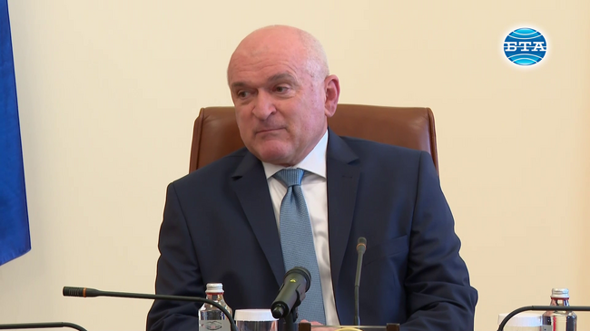 Служебният премиер Димитър Главчев на среща с ЦИК:  „Съвместно може да положим усилия изборите наистина да са честни и прозрачни“