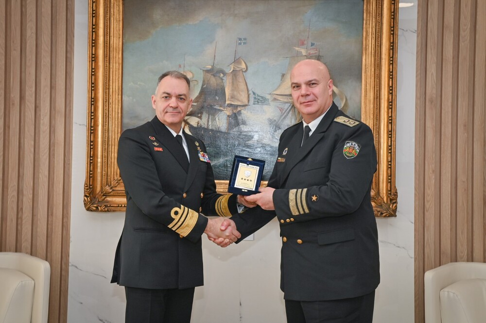 ВМС: Контраадмирал Кирил Михайлов беше на официално посещение в Република Гърция