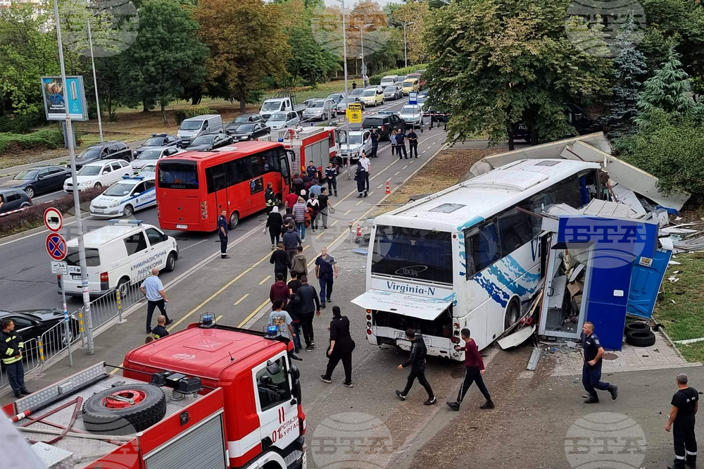 Показаха кадри от видеорегистратора на полицейската кола на делото срещу шофьора на автобуса от катастрофата в Бургас