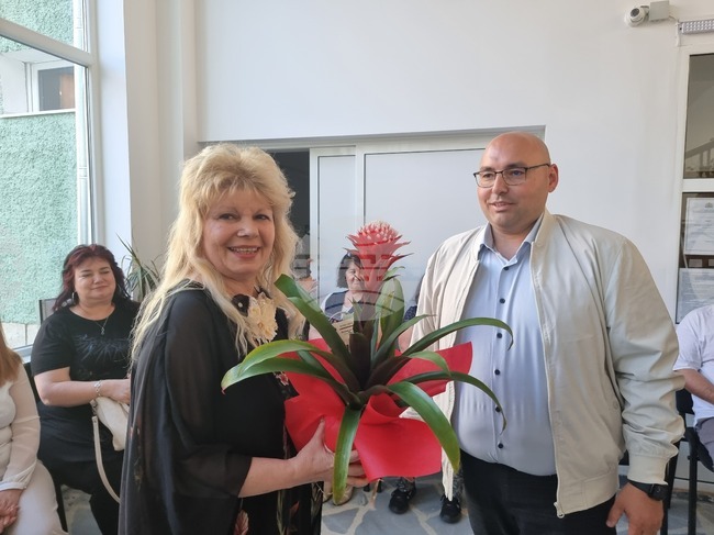 Разград - изложба-базар - библиотека