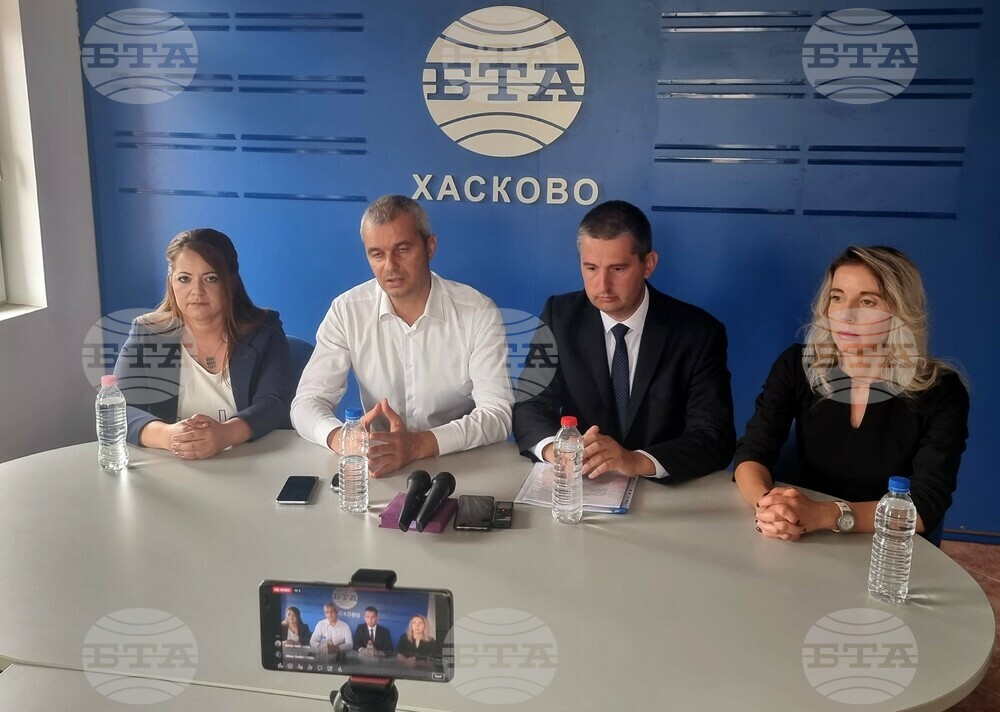 Целта ни е да управляваме България, каза в Хасково лидерът на "Възраждане" Костадин Костадинов