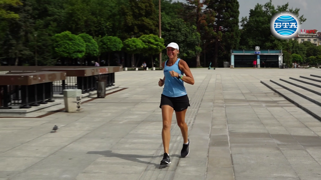 Австралийската активистка Мина Гули тича в България, за да призове за опазването на водата