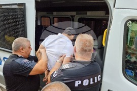 Първомай - задържан чужд гражданин