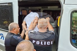 Първомай - задържан чужд гражданин