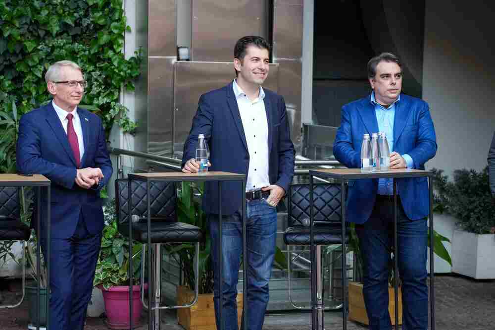Кирил Петков: Управлява ни перманентна власт, за която не сме гласували: Служби, Регулатори, Прокуратура