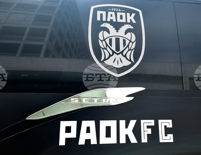 Знамената в Солун са спуснати наполовина заради тежката катастрофа с фенове на ПАОК в Румъния