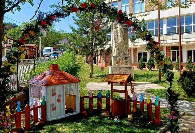 В Мездра започна гласуване за най-хубавата великденска украса