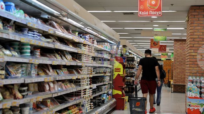 Общо 12 тона негодна храна е конфискувана от началото на декември в област Атика, Гърция; наложени са глоби за 324 000 евро