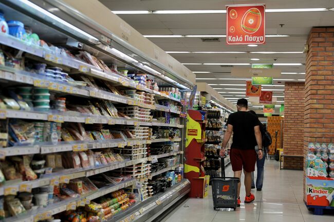 Увеличението на цените на хранителните продукти в Гърция поставя домакинствата пред дилема със семейния бюджет