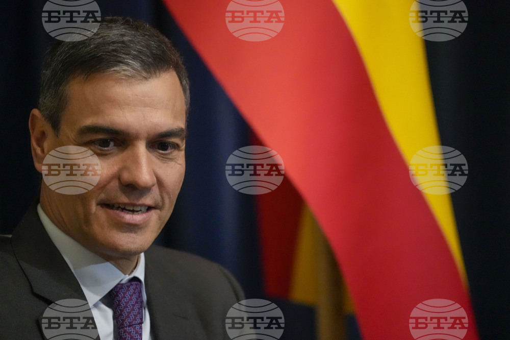 Испанският премиер заяви, че страната му строго осъжда нарушаването на международното право във Венецуела