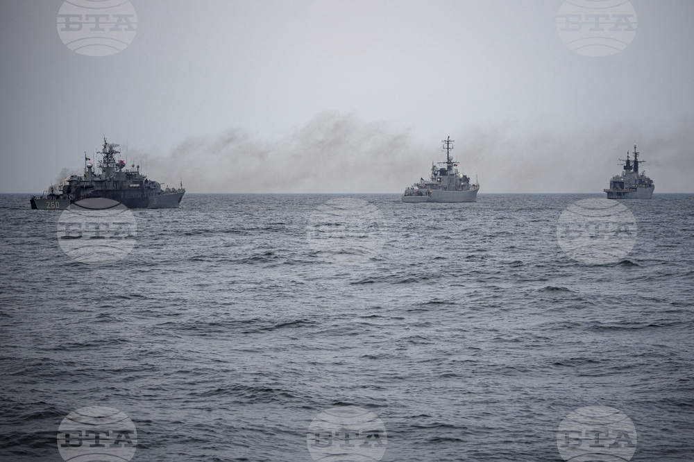 Има риск от намеси в изключителната икономическа зона на Румъния, която не е защитена от член 5 на НАТО, предупреди началникът на отбраната