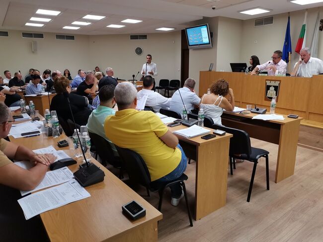 Френска компания за компоненти за автомобилната индустрия планира отриването на завод в Плевен