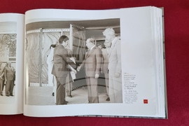 Казанлък - фотоалбум „Строи се монумент“