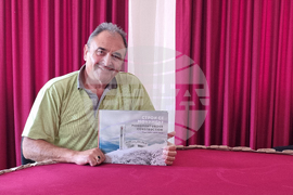 Казанлък - фотоалбум „Строи се монумент“