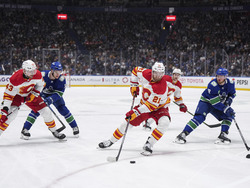 Flames Canucks Hockey